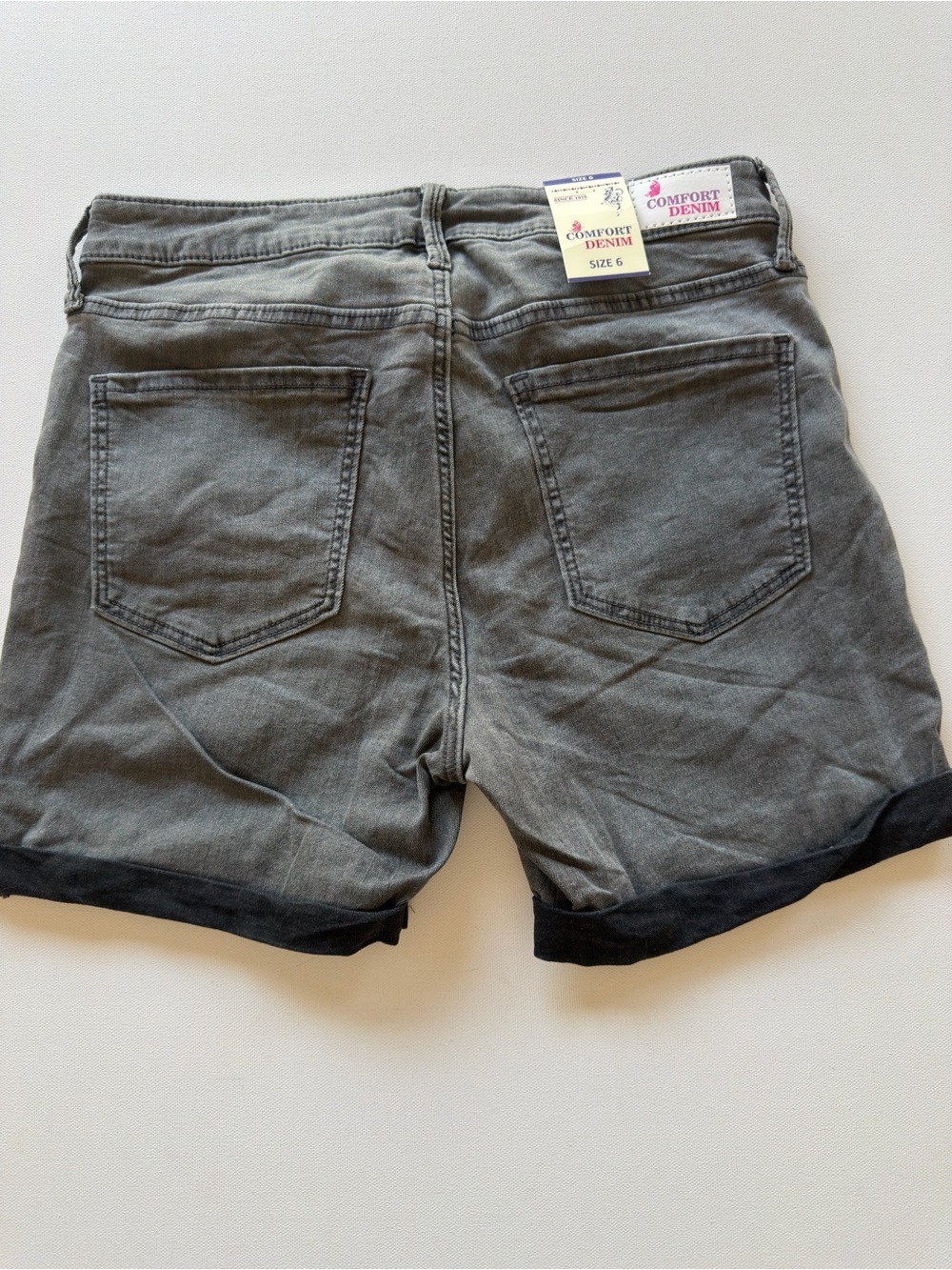 NWT Women's Comfort Denim Black Roll-Cuff Jean Short Size 6 (KB9) - Picture 6 of 8
